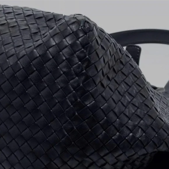 Bottega Veneta Large A-Shape Woven Intrecciato Black Tote Handbag - Picture 5 of 14
